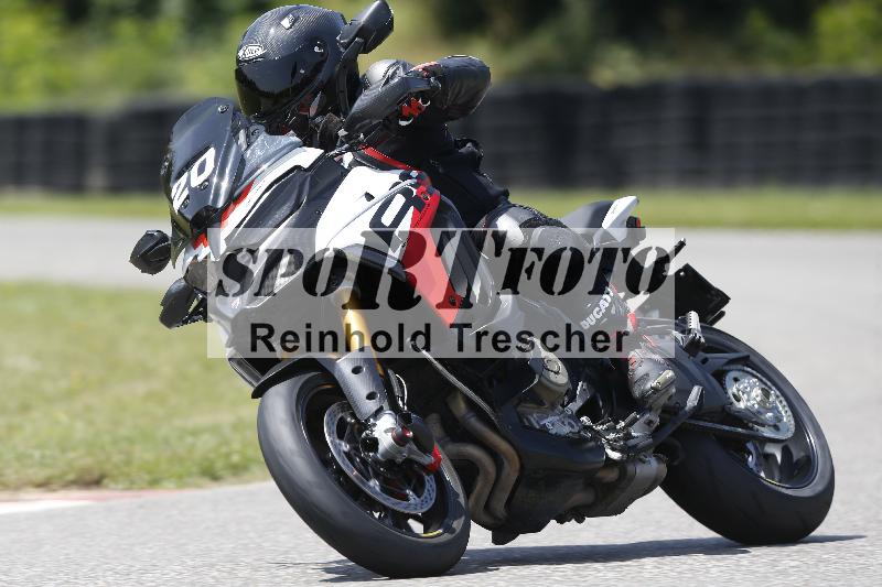 /27 12.06.2025 Ducati Schweiz Trackday Warmup  ADR/gruen-vert/20